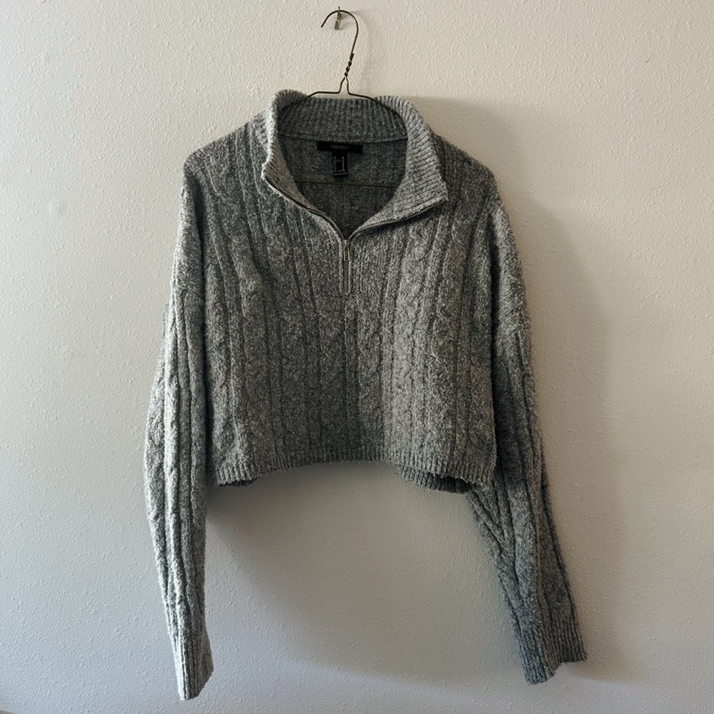 Cropped Knit sweater